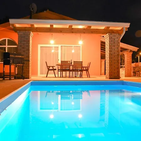 Villa Ariya *