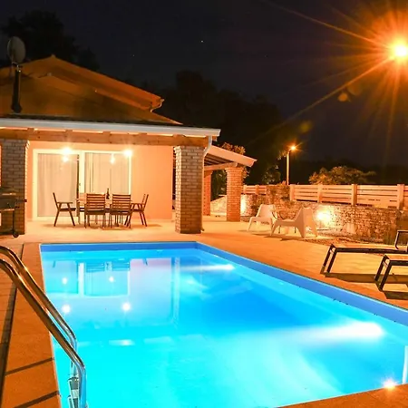 Villa Ariya *
