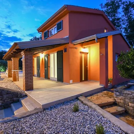 Villa Ariya *