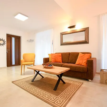 Villa Ariya *