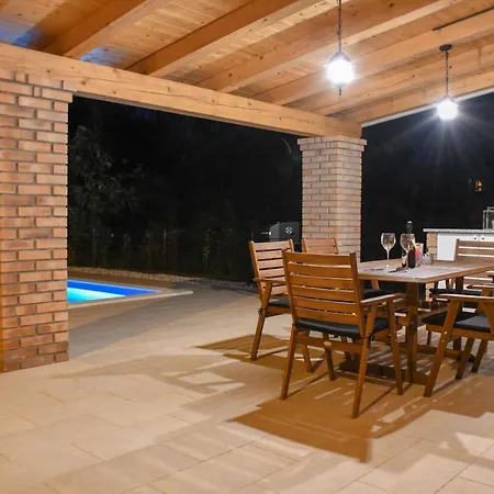 Villa Villa Ariya *